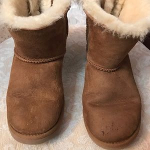 UGGS short boot